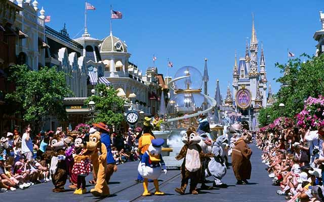 Công-viên-giải-trí-Disney-World,-Florida-là-điểm-đến-thú-vị-cho-cả-nhà-vào-dịp-cuối-tuần